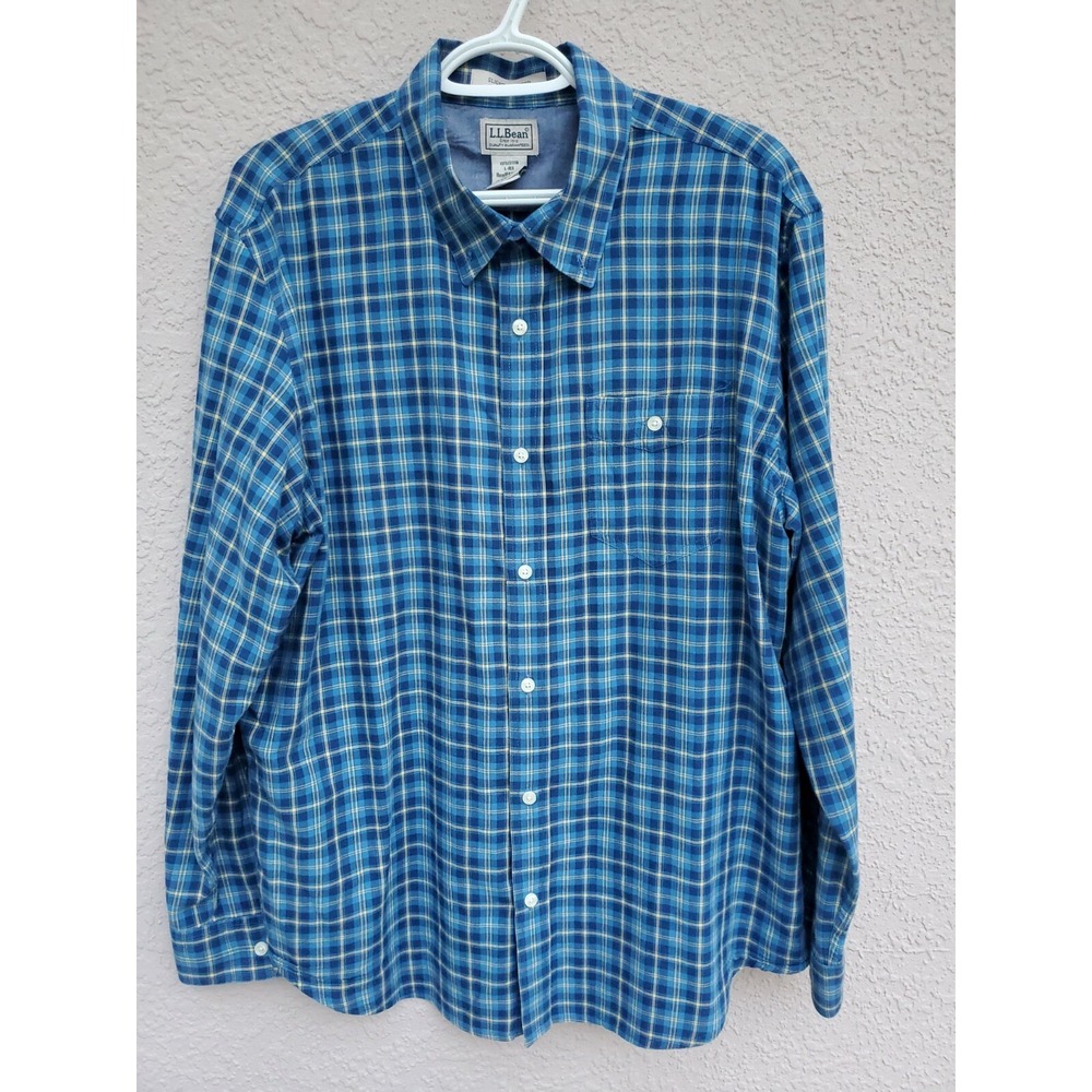 Men's LL Bean Long Sleeve Button Up Blue Plaid Slightly Fitted Large Traditional